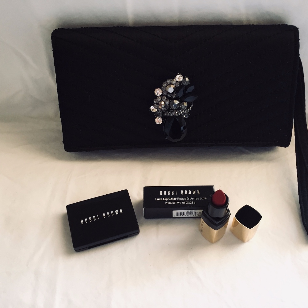 NEIMAN MARCUS- Perfect Evening Out Essentials